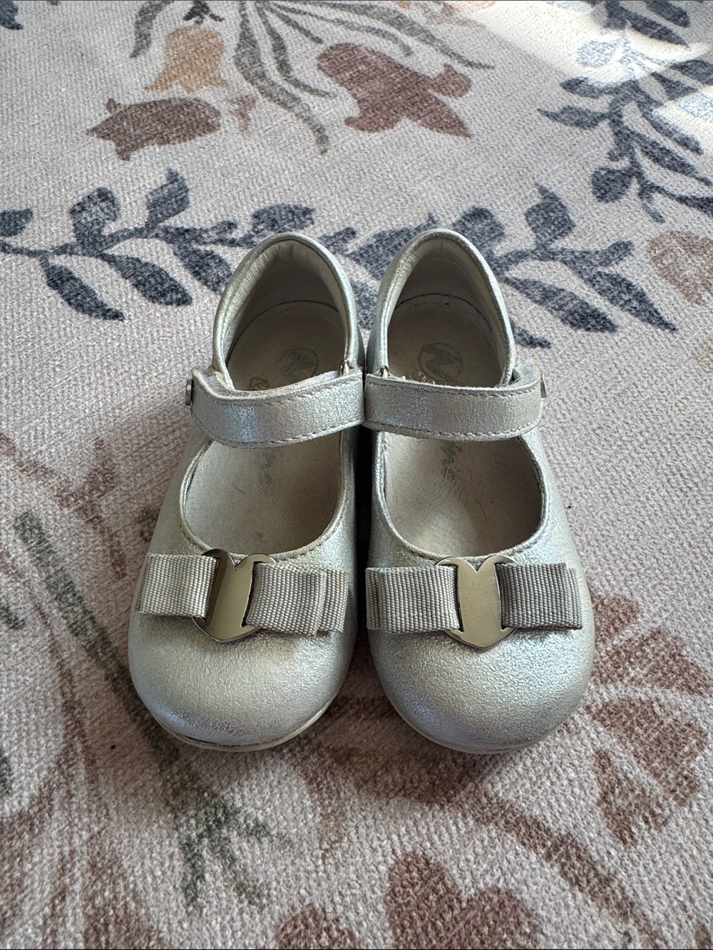 Naturino Girls Metallic Silver Mary Jane Shoes with Bow size 22